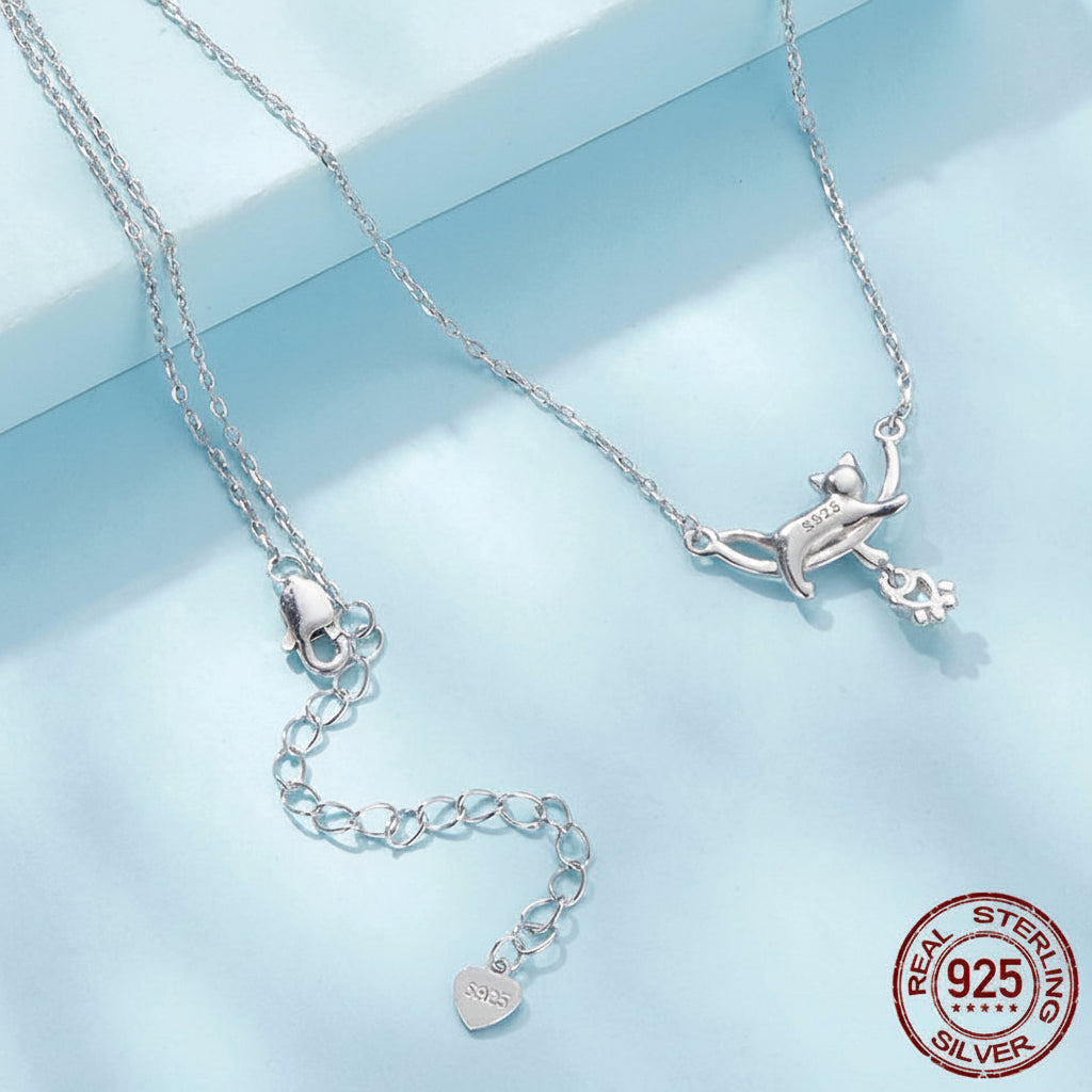 Collier pendentif chat et pierre de lune en argent sterling