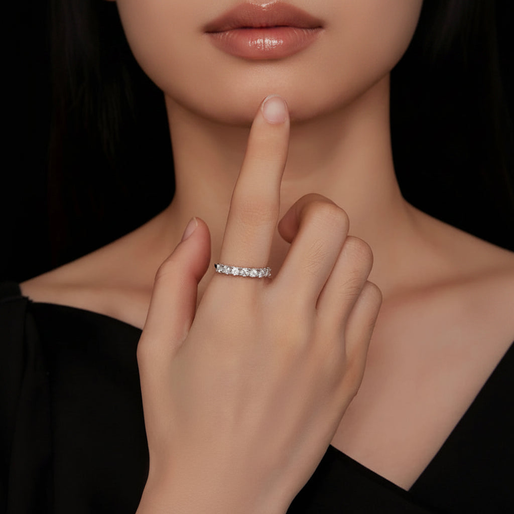 Bague en argent sterling avec moissanite à 8 pierres