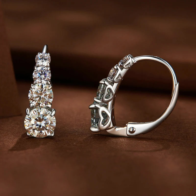 Boucles d'oreilles créoles en argent sterling et moissanite