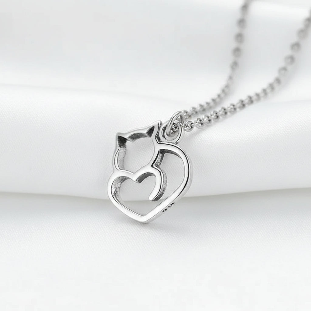 Collier pendentif chat et pierre de lune en argent sterling