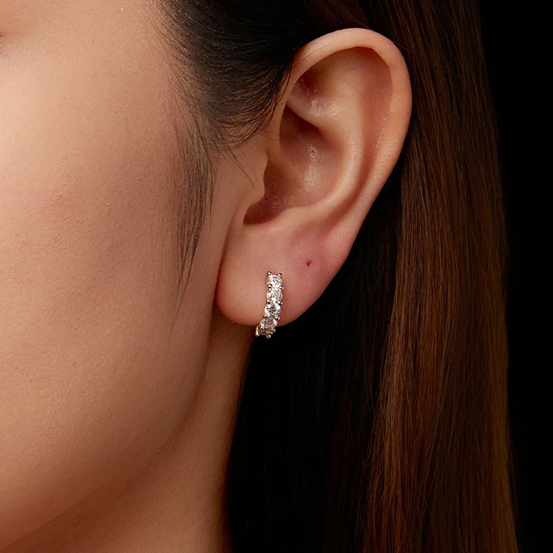 Créoles en argent sterling avec 5 pierres de moissanite